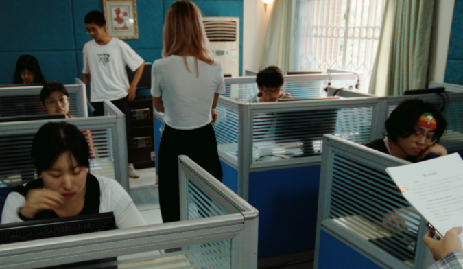 BU32O5~5O`0%UCXRWF9%49J.png