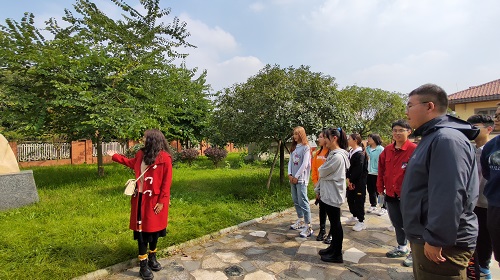 参观照片1.jpg